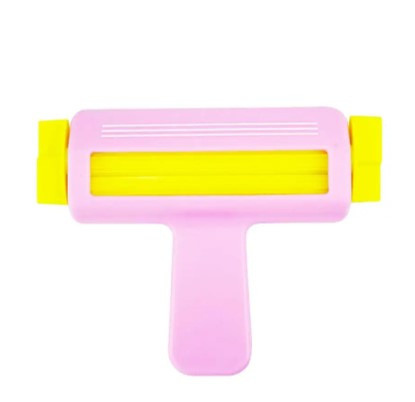 Craft paper crimper